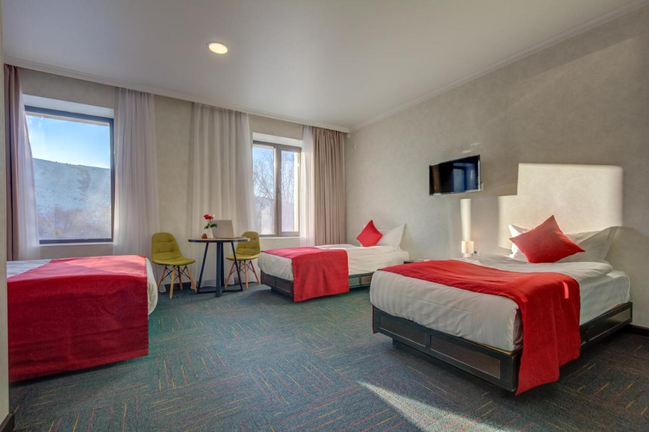 My Hotel Karakol Εξωτερικό φωτογραφία